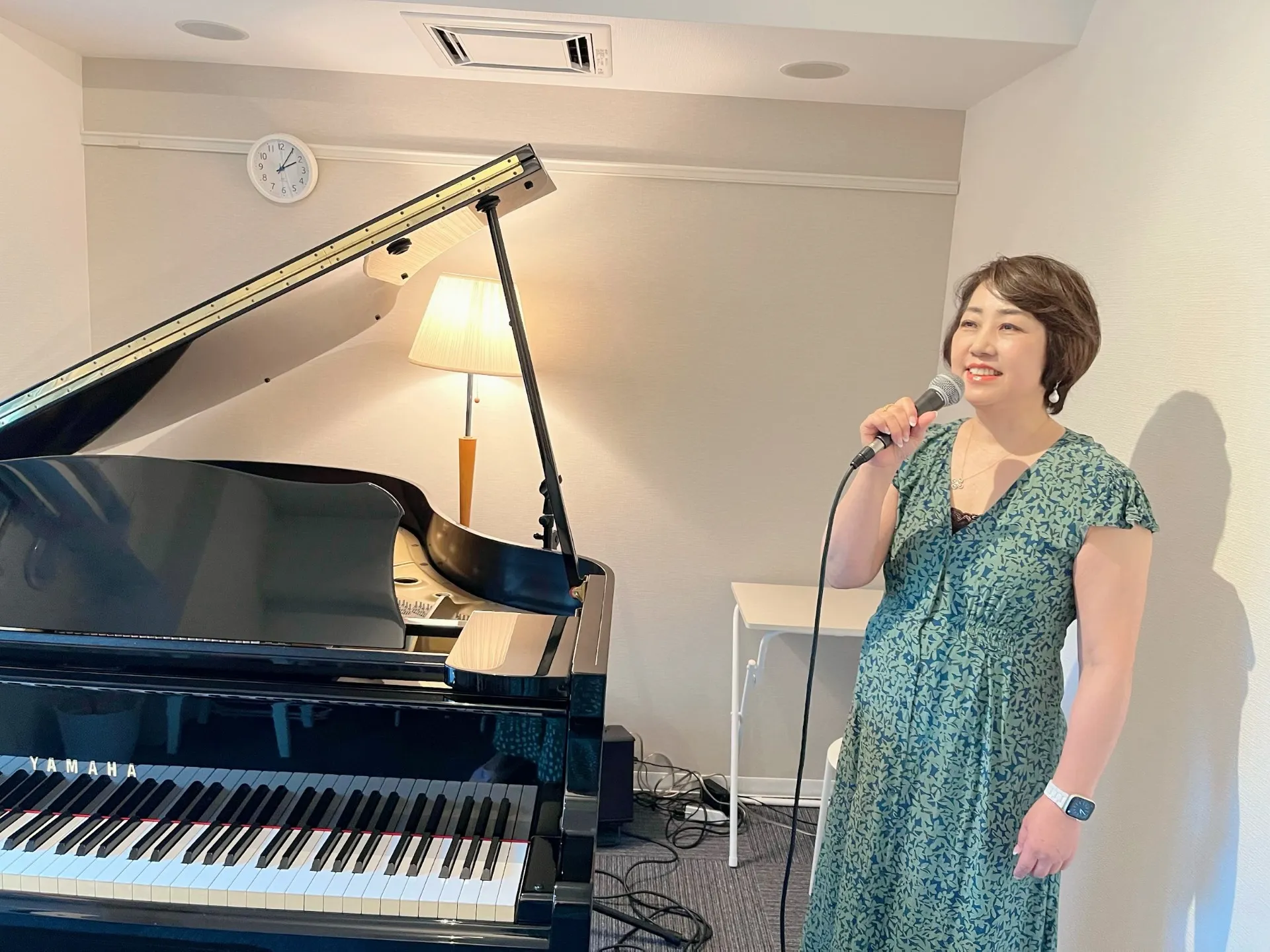 Singing Actress